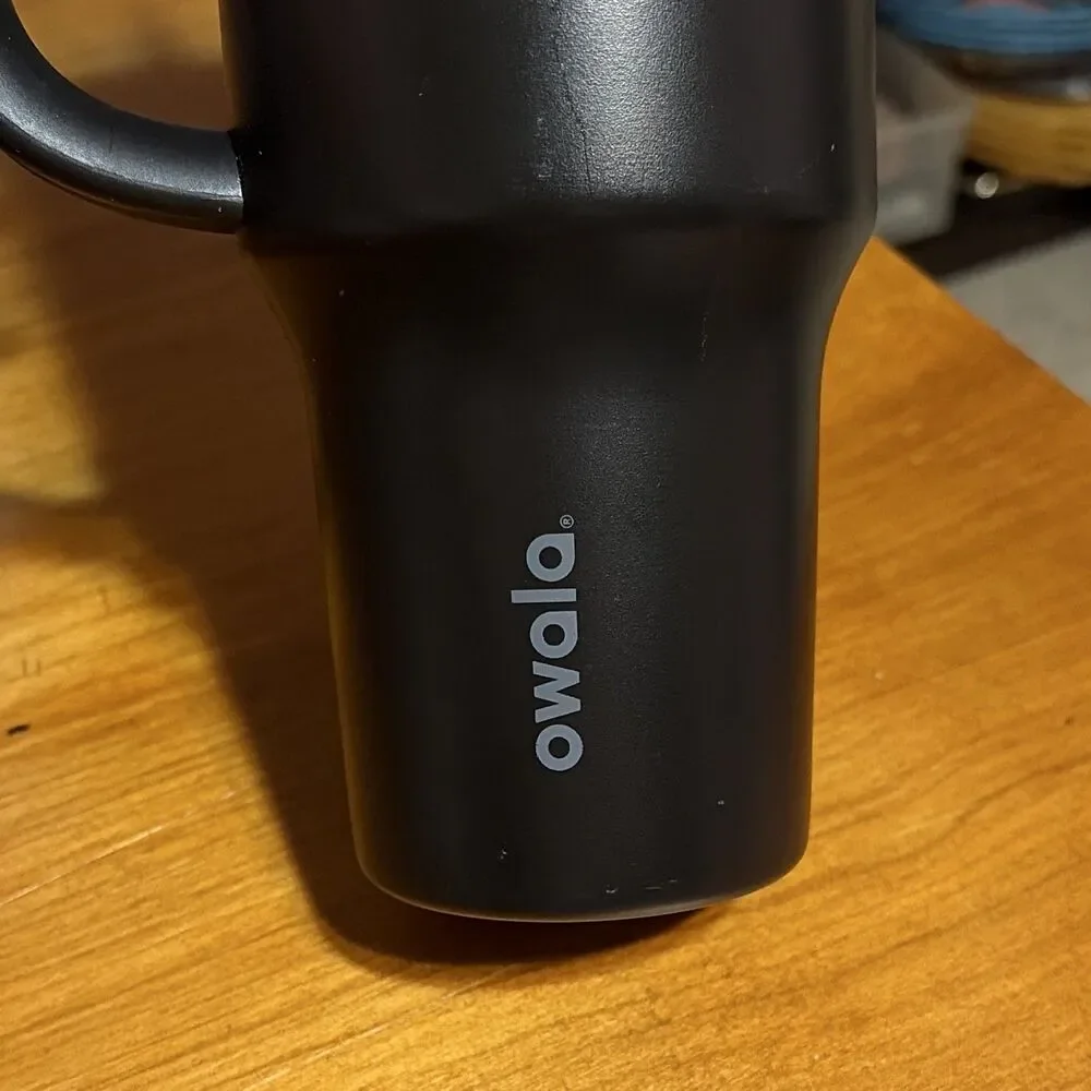 Owala 40 oz Stainless Steel Insulated Tumbler w/ Handle, Lid & Straw, Black